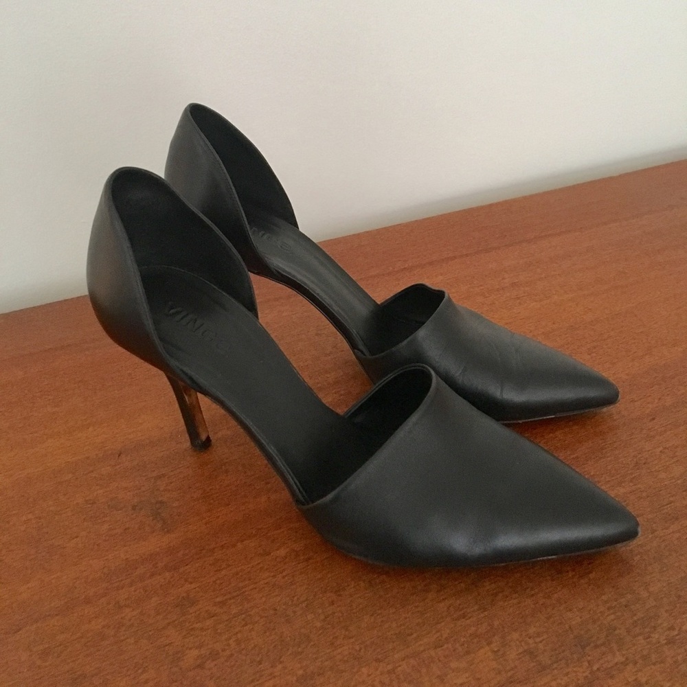 VINCE CLAIRE D'ORSAY PUMP HEEL